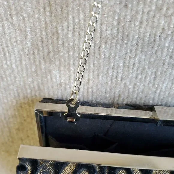 Evening Bag Clutch Purse Formal Black Velvet Baroque Metal Clasp Chain Strap - Picture 9 of 10